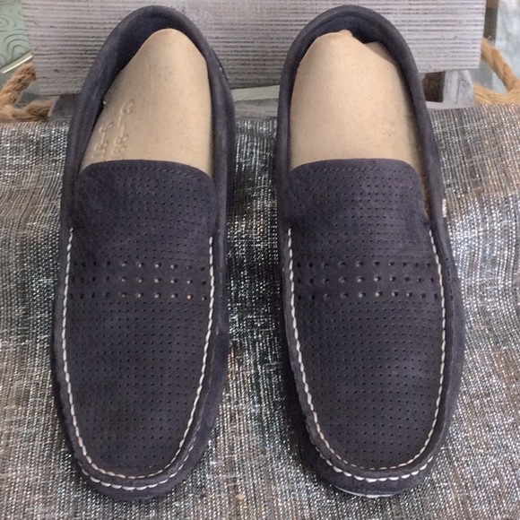 UGG NWOT REDUCED men’s size 8 loafer - Picture 2 of 6